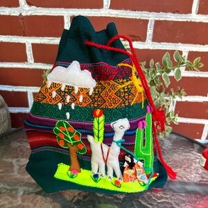 NWOT Peruvian mini small backpack handmaid 3D embroidered